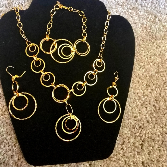 21kgp Dubai Jewelry Set -Elegant Gold Circle Jewelry Set - Picture 1 of 7